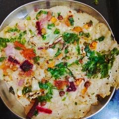 A picture of Uttapam.