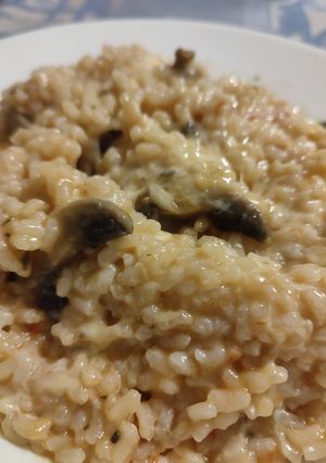 Foto di Risotto con funghi pomodoro e provola