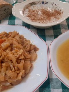 Una foto de Cocido vegano o potaje de garbanzos