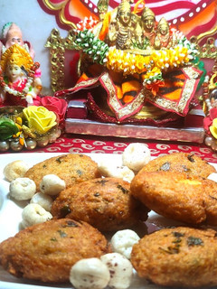मखाना पनीरी आलू कटलेट (makhana paniri aloo cutlet recipe in Hindi) रेसिपी मुख्य फोटो