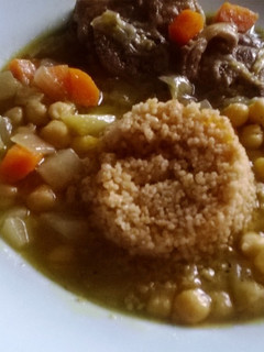 Una foto de Cous cous de cordero