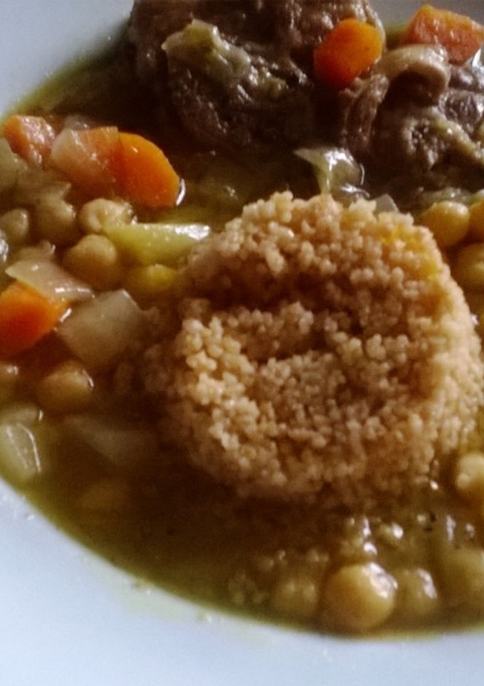 Una foto de Cous cous de cordero
