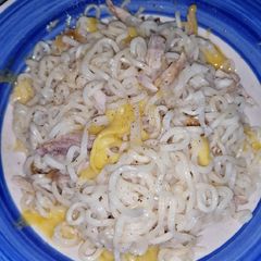 A picture of Noodles bowl.