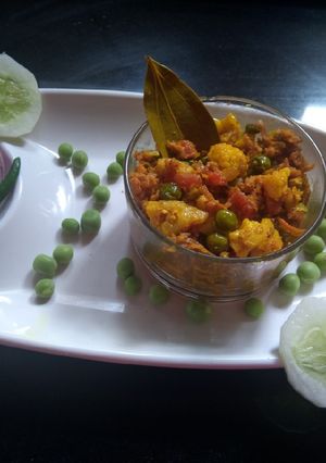 A picture of Haldi ki sabzi.