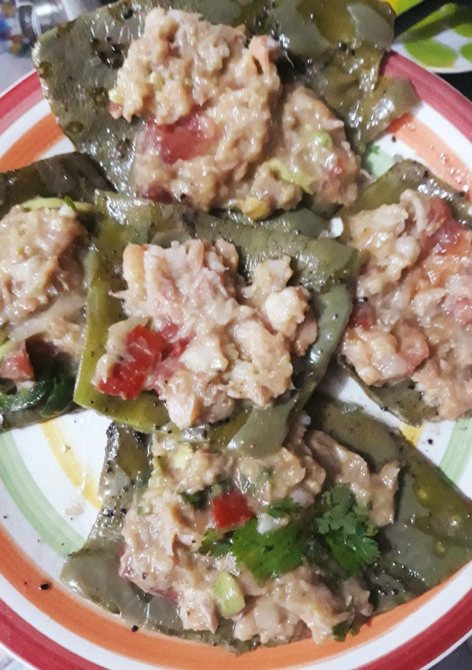 Una foto de Ceviche de camarones y atún