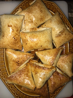 Una foto de Mini tortitas de trigo rellenas de carne picada 🥠