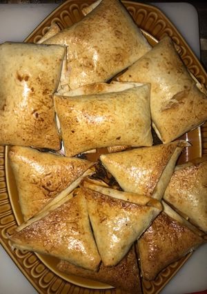 Una foto de Mini tortitas de trigo rellenas de carne picada 🥠
