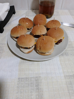 Una foto de Mini Burgers