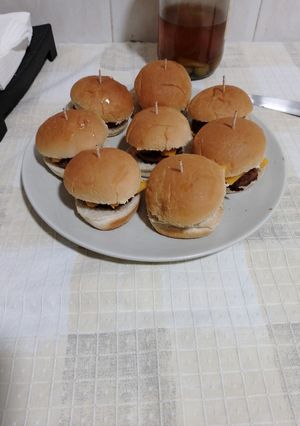 Una foto de Mini Burgers