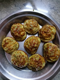 முட்டை பணியாரம்(egg paniyaram recipe in tamil) செய்முறை முக்கிய புகைப்படம்