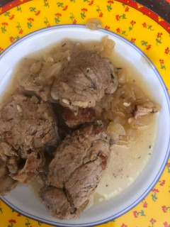 Una foto de Solomilllo encebollado