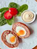 Scotch Eggs - Thịt Bọc Trứng Lòng Đào