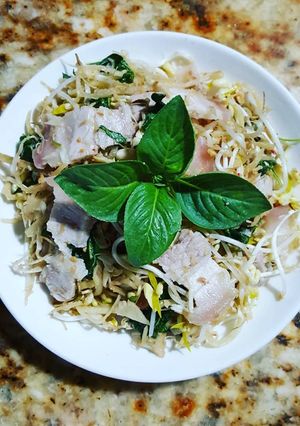 Hình của món Nộm nhút - Đặc sản Thanh Chương, Nghệ An.