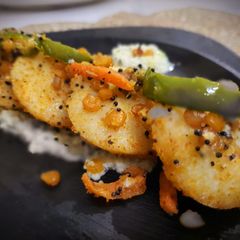 A picture of Vegetable Fried Idli.