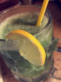 صورة لوصفة عصير ليمون نعناع 🍋