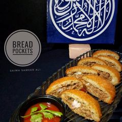 A picture of Bread pockets.