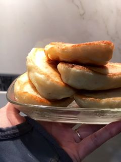 Фото Оладушки на кефире, самые пышные🥞.