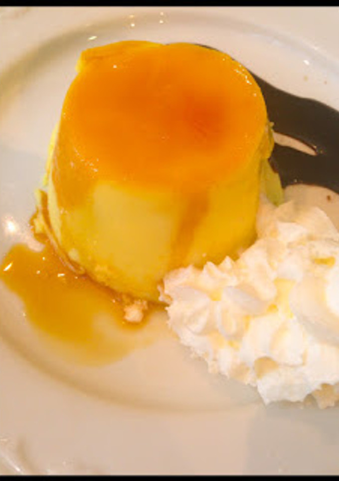 Una foto de Flan refrigerado de piña