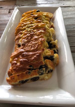 Une photo de Cake olives noires et feta