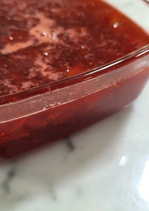 Foto resep 10 mins 3 ingredients strawberry jam