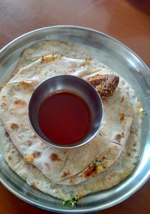 A picture of Paneer roti.