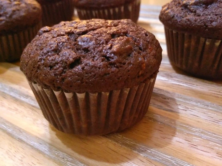 Cara Simple Membuat Resep  Chocolate-Coffee Banana Muffins yang Enak Banget, Lezat Sekali