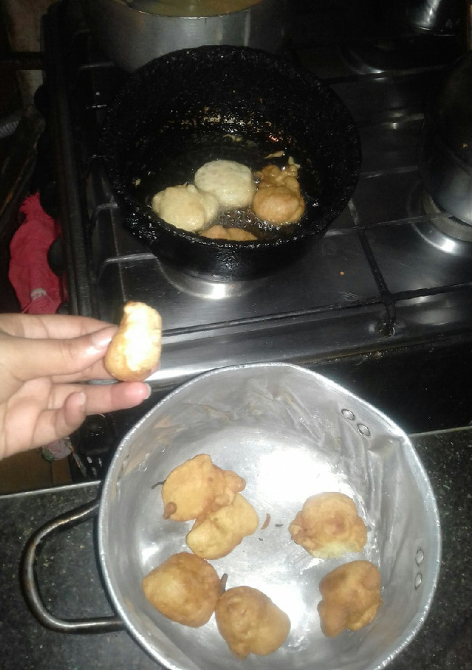 Una foto de Buñuelos fácil y económicos👏