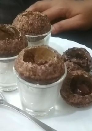 ચોકલેટ પાણીપુરી (Chocolate Panipuri Recipe in Gujarati) રેસીપી મુખ્ય ફોટો