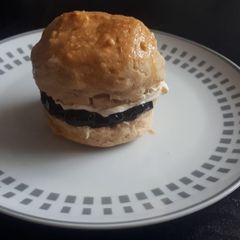 A picture of Classic Scones.