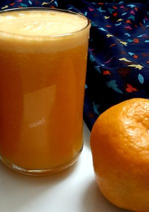 ऑरेंज जूस(Orange juice recipe in hindi) रेसिपी मुख्य फोटो