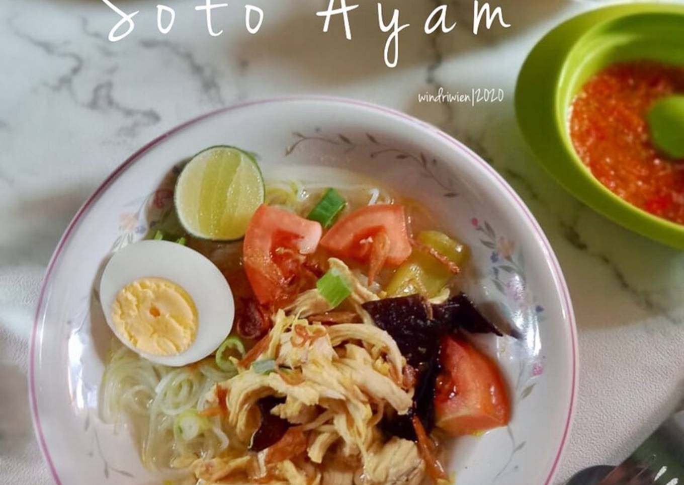 Soto Ayam Kuah Bening