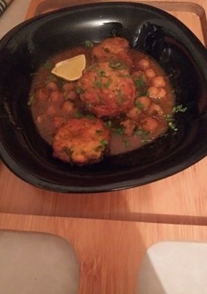 صورة لوصفة طاجين اليهني بصوص حمراء