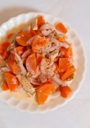 Hình của món Nui ức gà sốt kem.