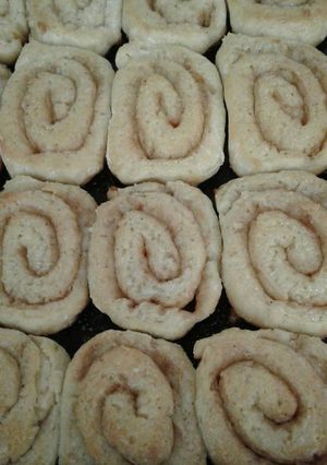 Una foto de Facturas sin tacc en máquina de pan