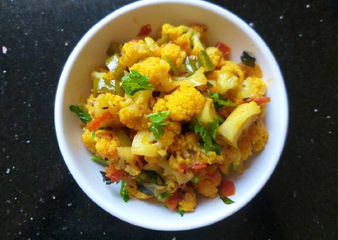 Cauliflower Curry