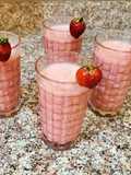 سموثي الفروله و الحليب 🍓🍓🍓