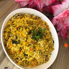 A picture of Minced chicken biryani.