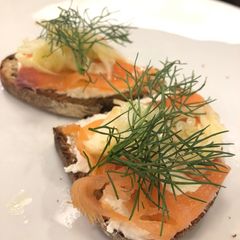 A picture of Salmon & Fennel Rye Toast.