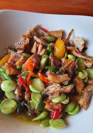Foto resep Tumis ikan asin pete