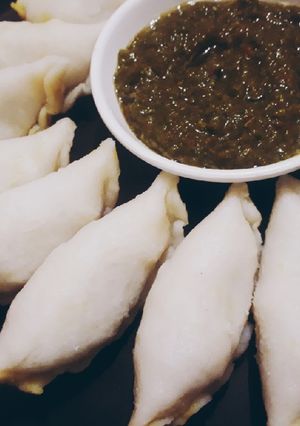 A picture of Vegetable dumplings/Pitha.