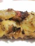 Bistecca di Maiale senza Osso con Patate e Cipolla di Tropea al Forno
