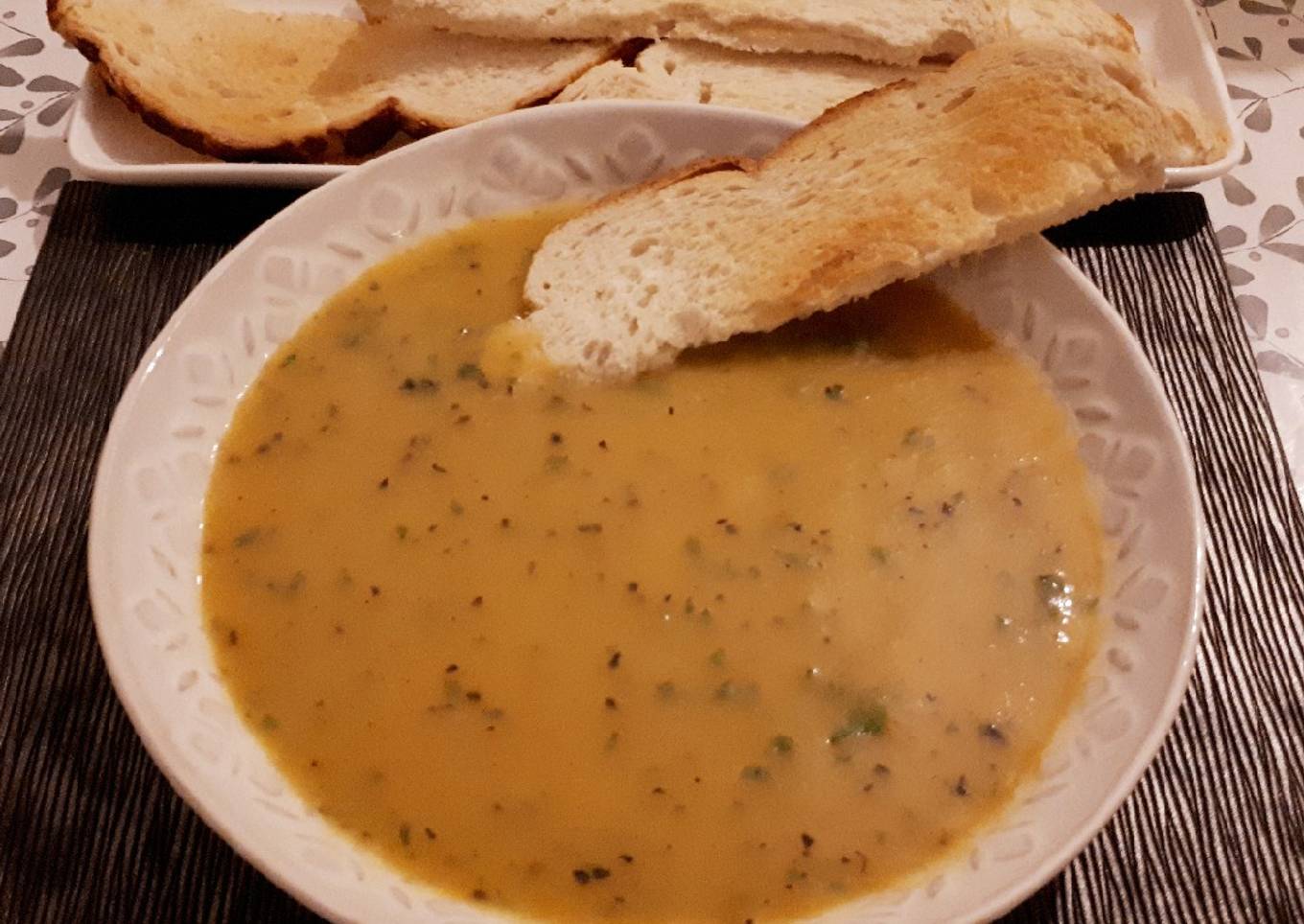 Crema de calabaza y semillas de nigella