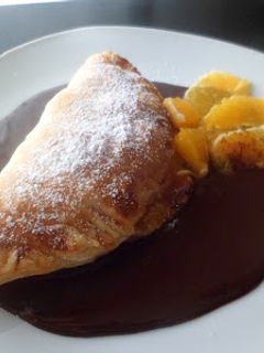 Una foto de Empanadillas de naranja con chocolate