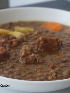 Una foto de Lentejas guisadas con chorizo