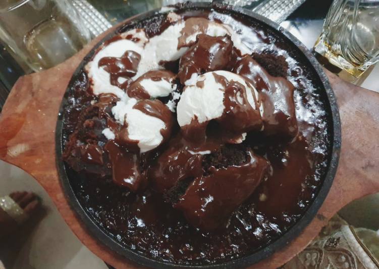 Easiest Way to Prepare Super Quick Homemade Brownie sizzler