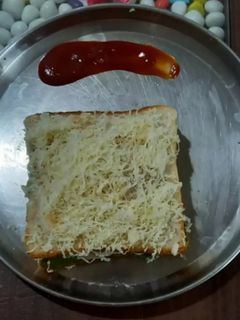 ચીઝ વેજ સેન્ડવીચ (Cheese Veg Sandwich Recipe In Gujarati) રેસીપી મુખ્ય ફોટો