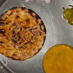 A picture of Rajasthani Khoba Roti.