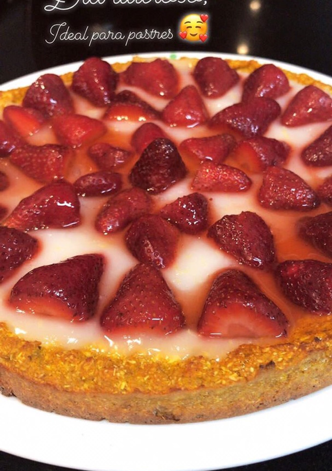 Una foto de Tarta de frutillas sin gluten