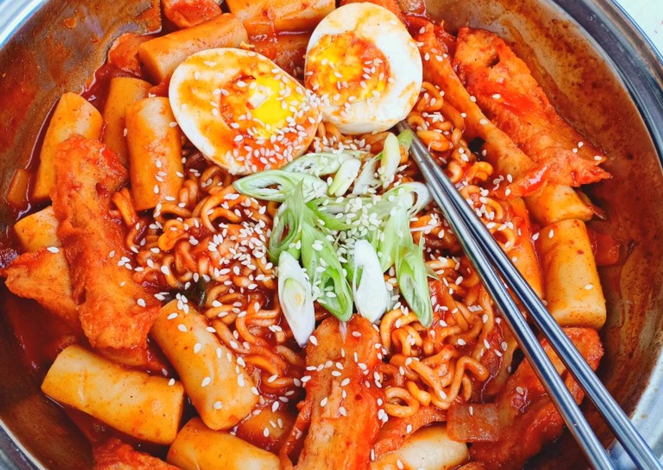 Rabokki (Korean food)