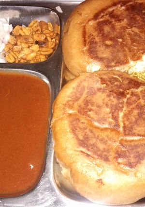 કરછી દાબેલી(dabeli recipe in gujarati) રેસીપી મુખ્ય ફોટો